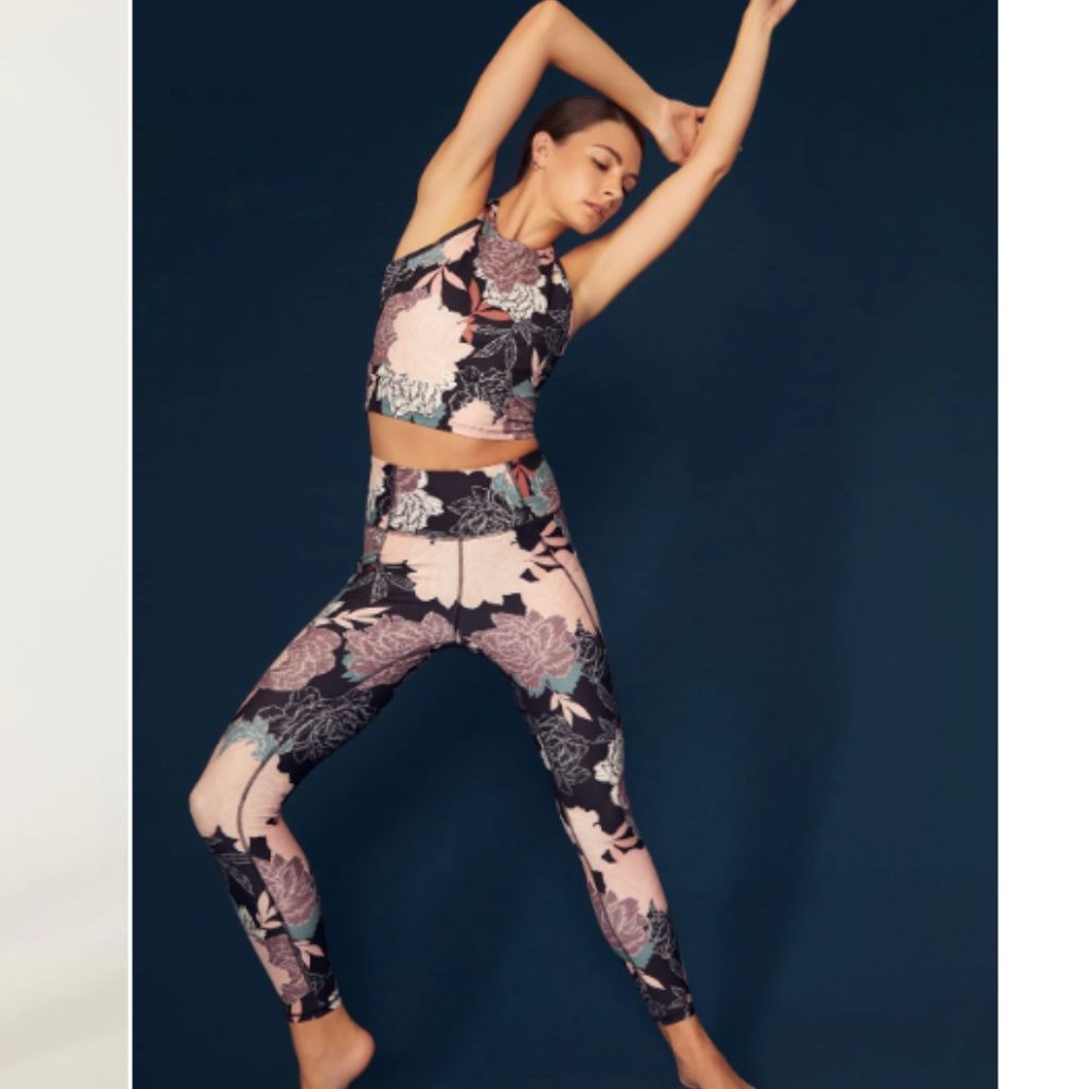 NEW Jessica Simpson Posies in Paris  2 piece floral active set